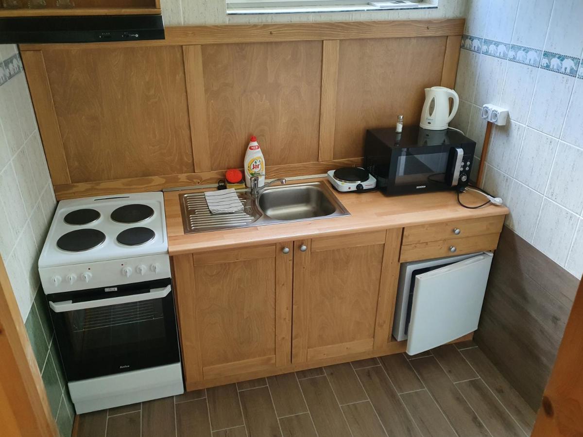 Relax Penzion U Adama Dolna Tizina Екстер'єр фото