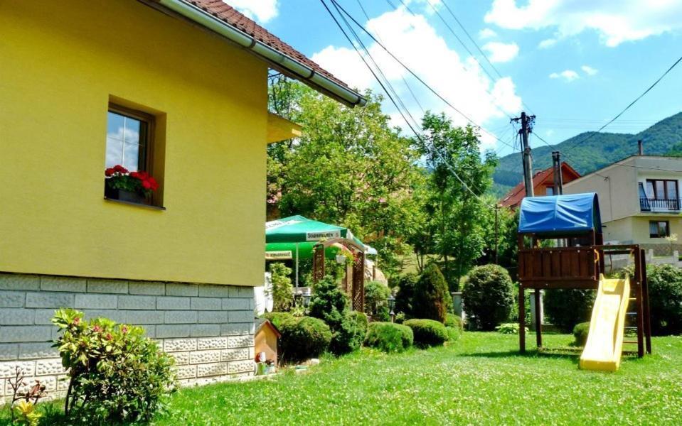 Relax Penzion U Adama Dolna Tizina Екстер'єр фото