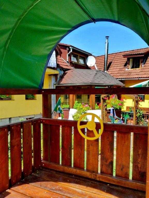 Relax Penzion U Adama Dolna Tizina Екстер'єр фото